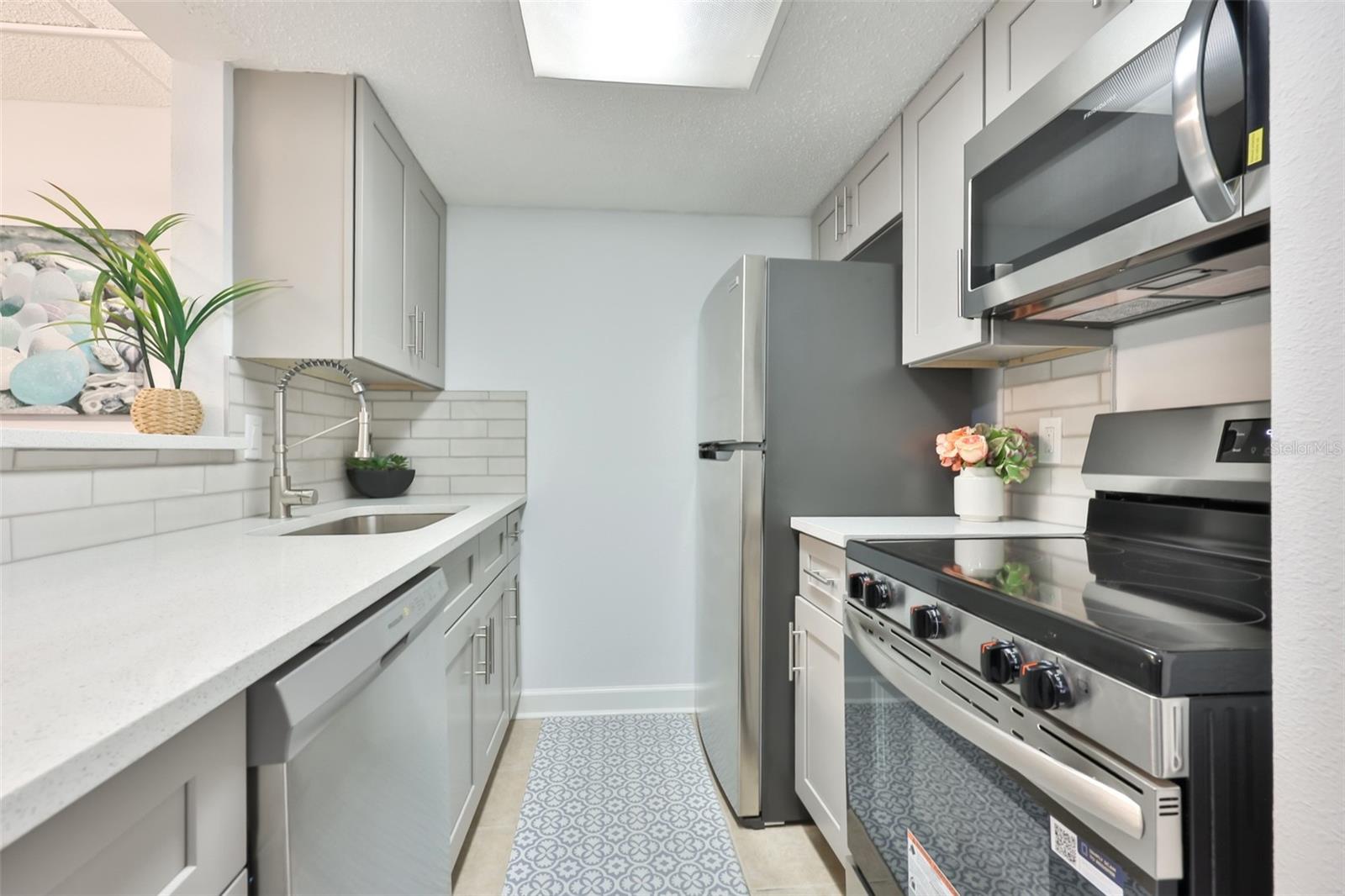 BOCA SHORES CONDO - Residential