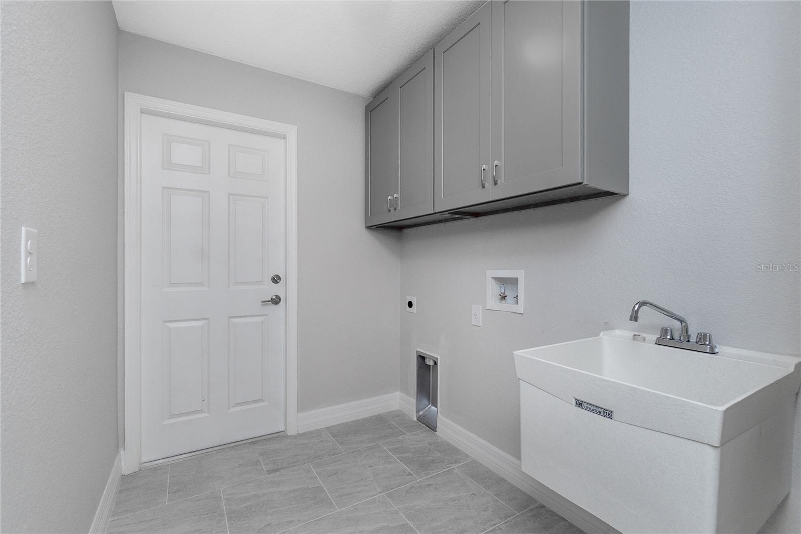 1791 - PORT CHARLOTTE SUB 16 1ST REPLAT - Residential