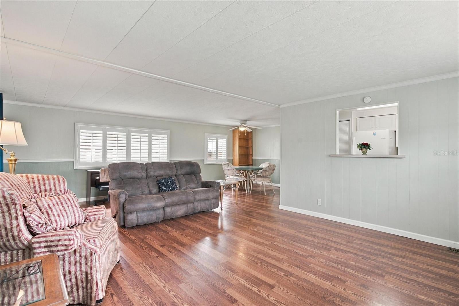 33 COCOS PLUMOSA DRIVE