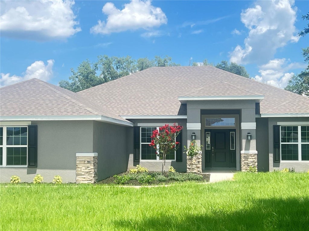 Photo of 36861 Hidden View Circle, Dade City, FL 33523 (MLS # TB8524754)