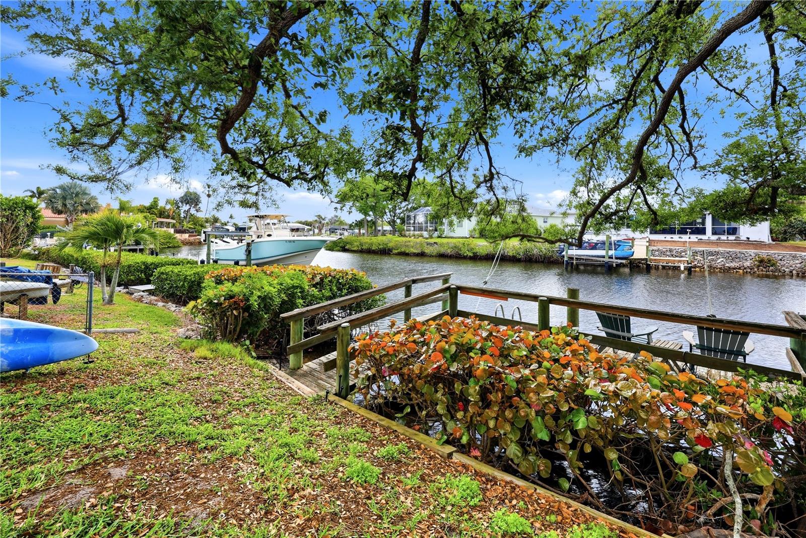 WATERFRONT ESTATES - Residential