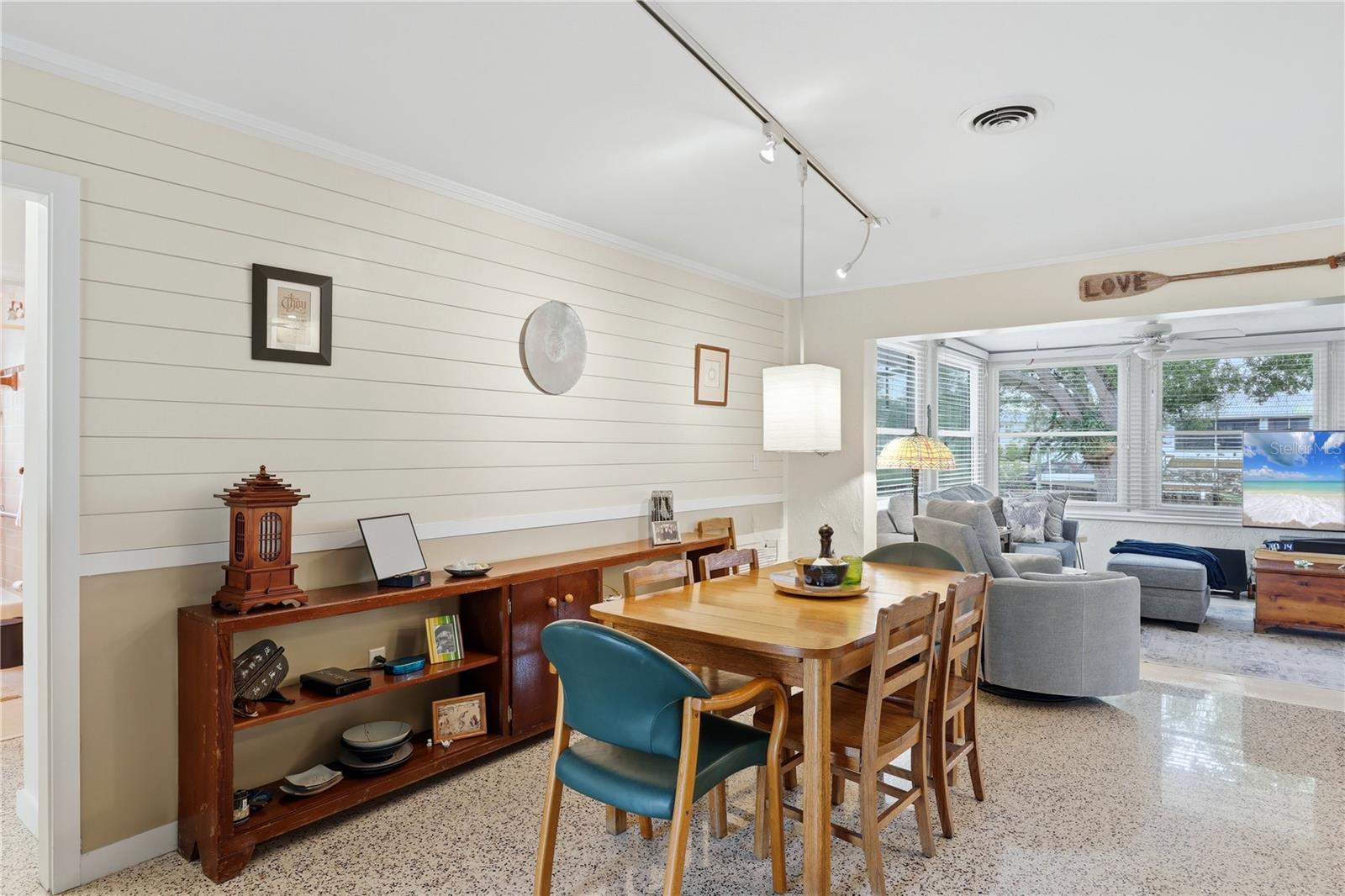 WATERFRONT ESTATES - Residential