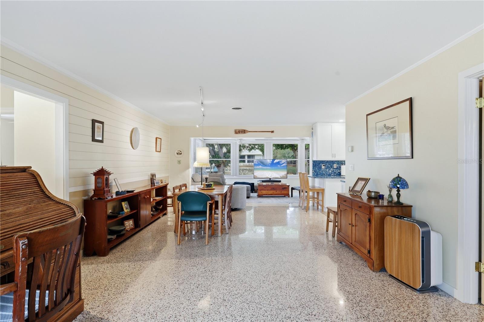 WATERFRONT ESTATES - Residential