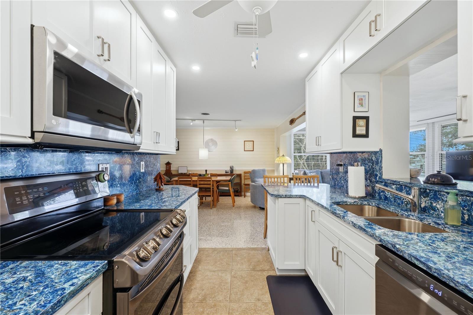 WATERFRONT ESTATES - Residential