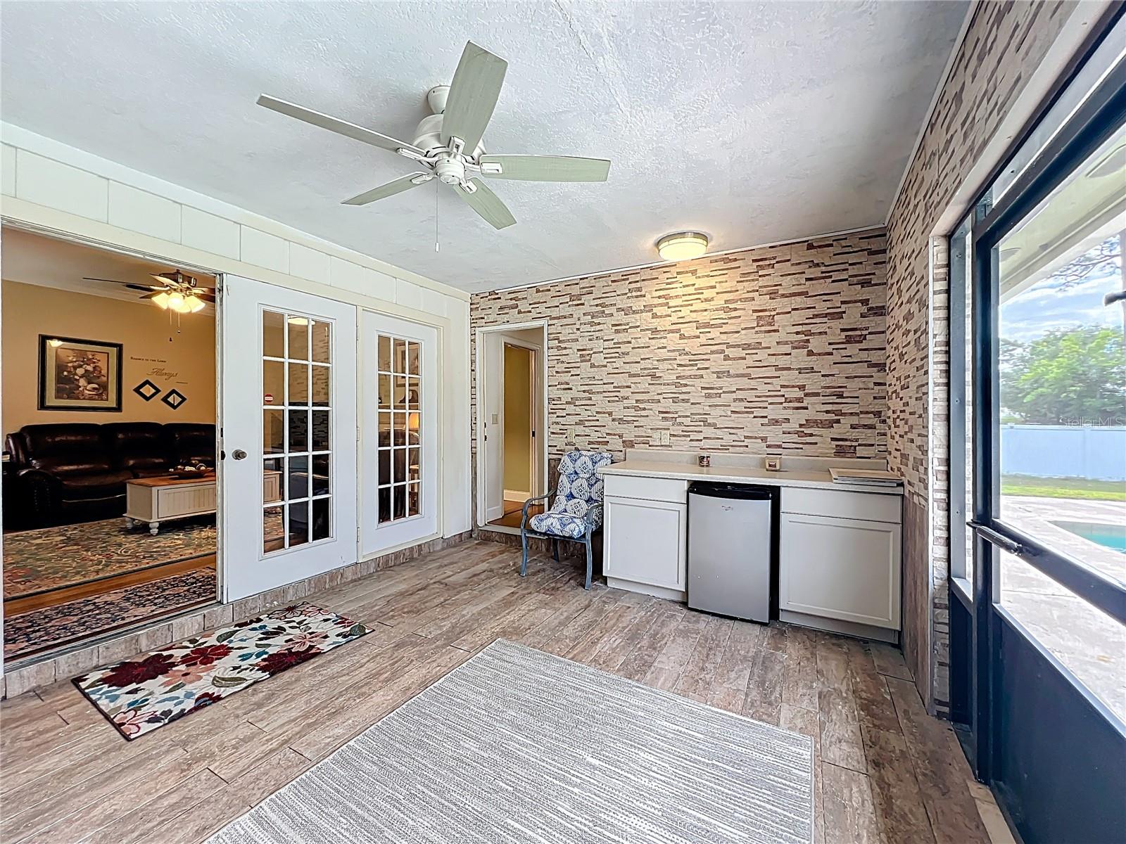 MEADOWS AT RIO PINAR - Residential