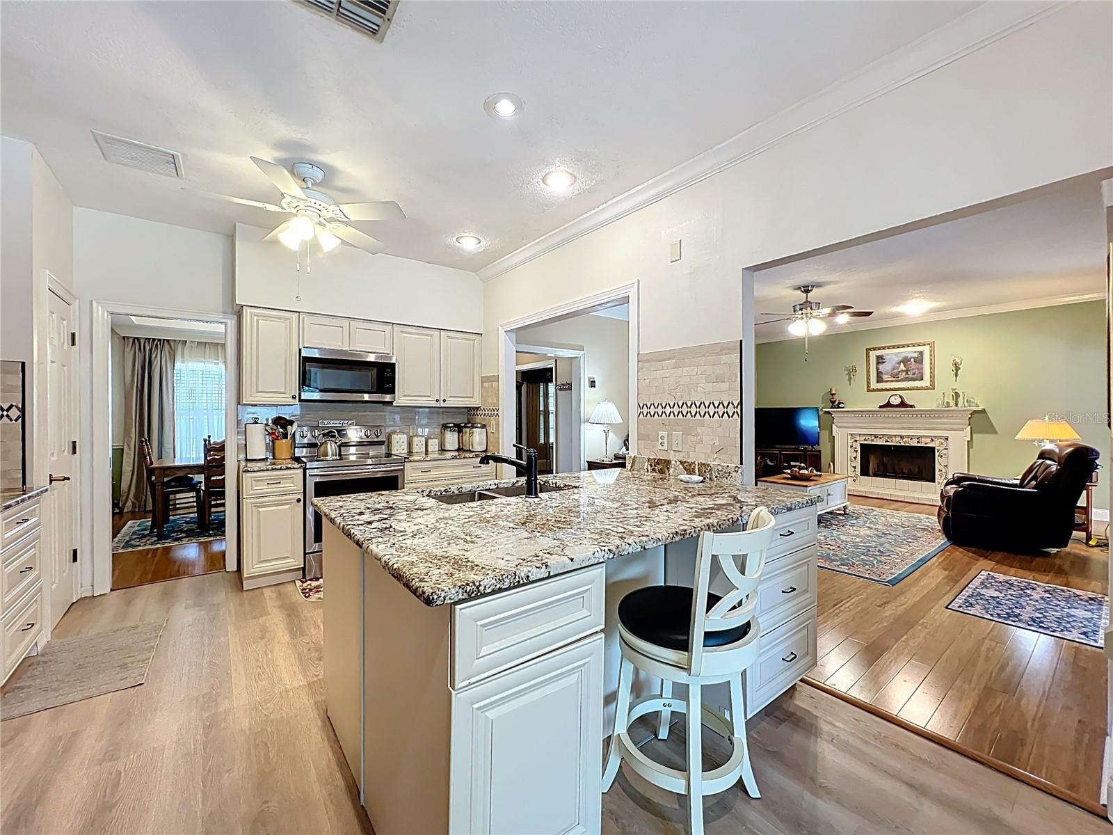 MEADOWS AT RIO PINAR - Residential