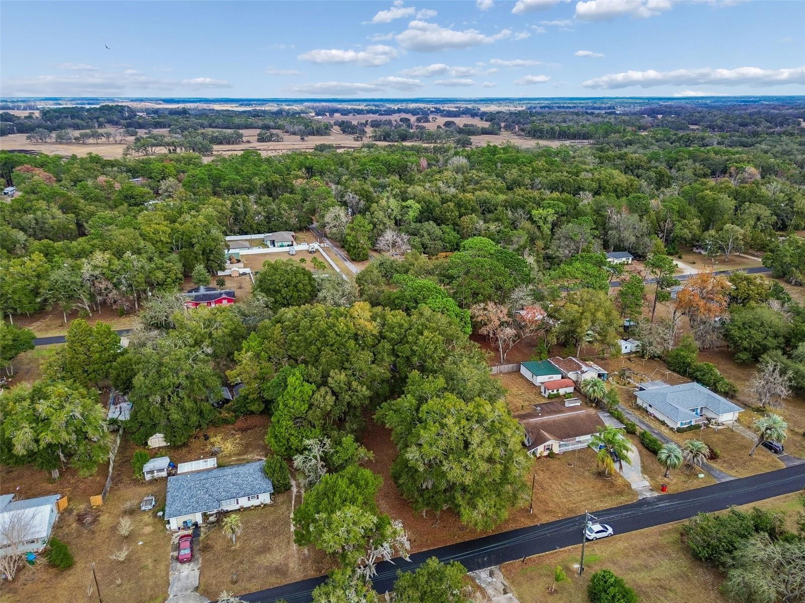 SPORTSMENS PARK - Land