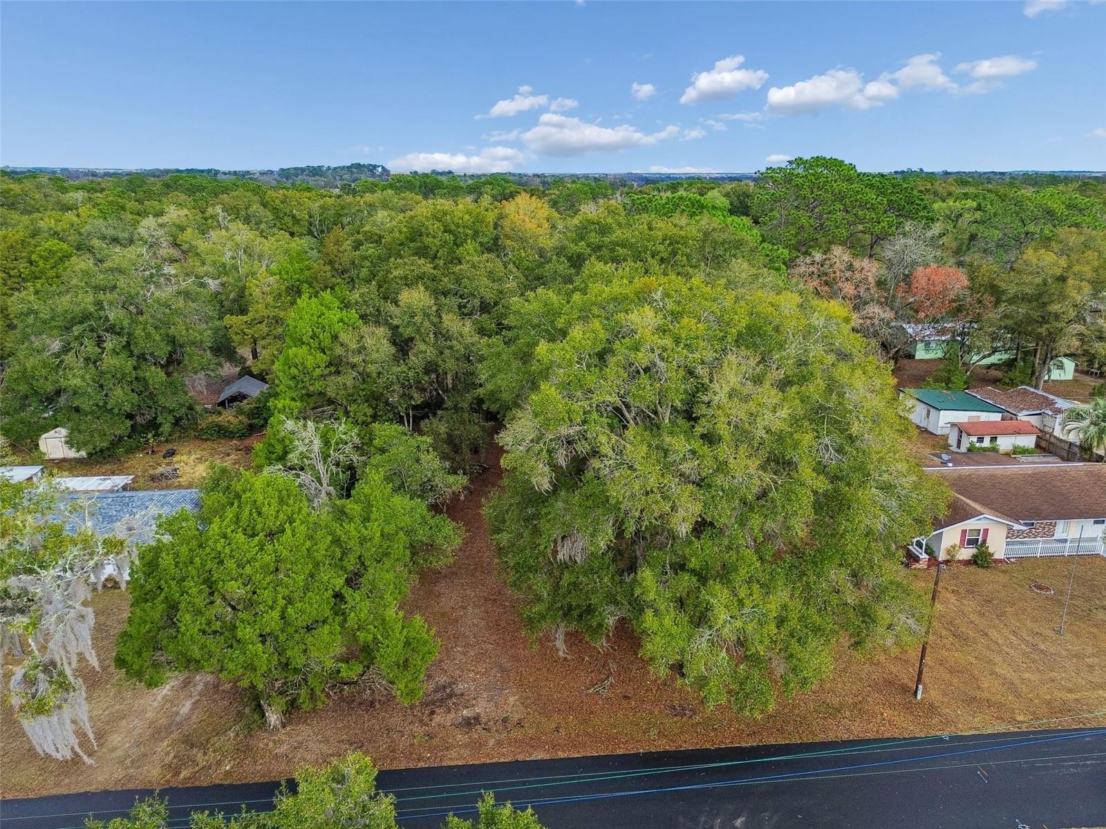 SPORTSMENS PARK - Land