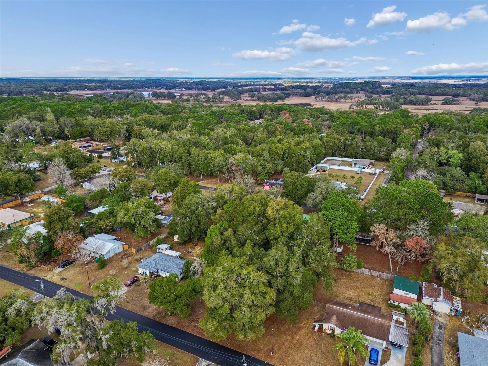 SPORTSMENS PARK - Land