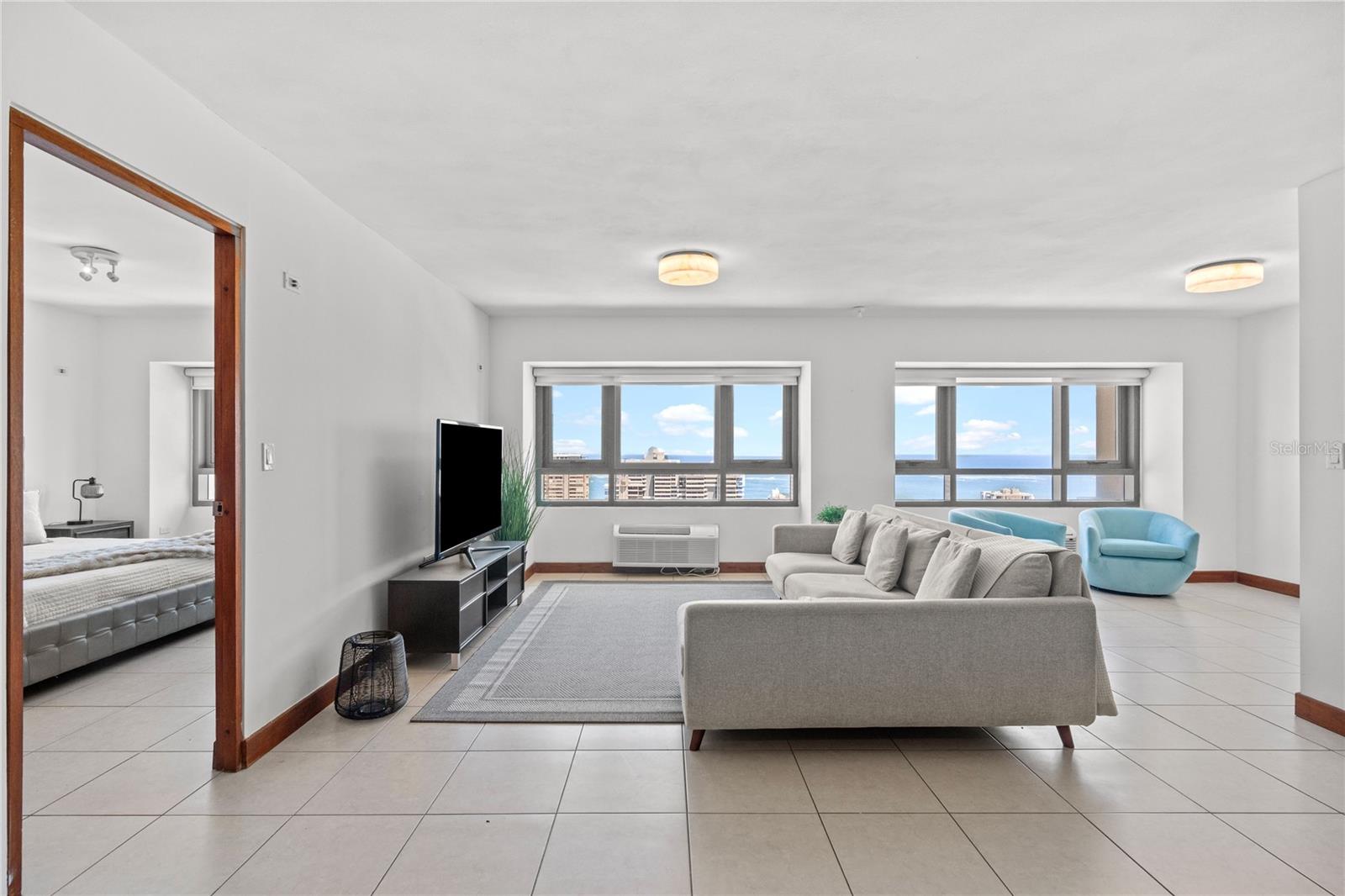 GALLERY PLAZA - Residential Lease