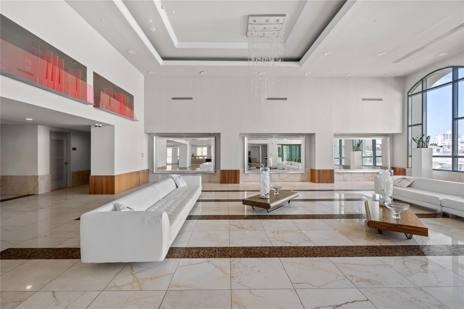 GALLERY PLAZA - Residential Lease