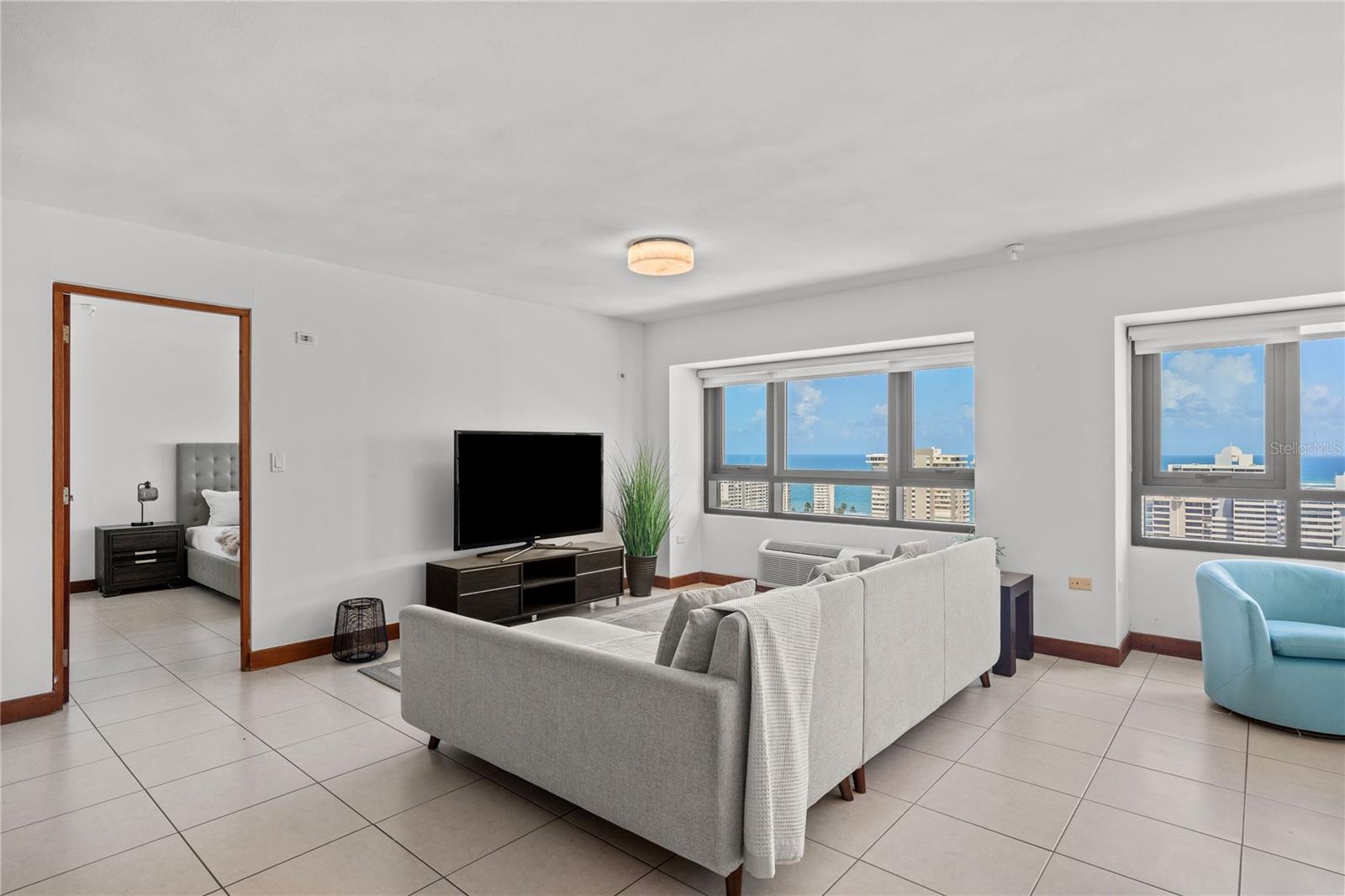 GALLERY PLAZA - Residential Lease