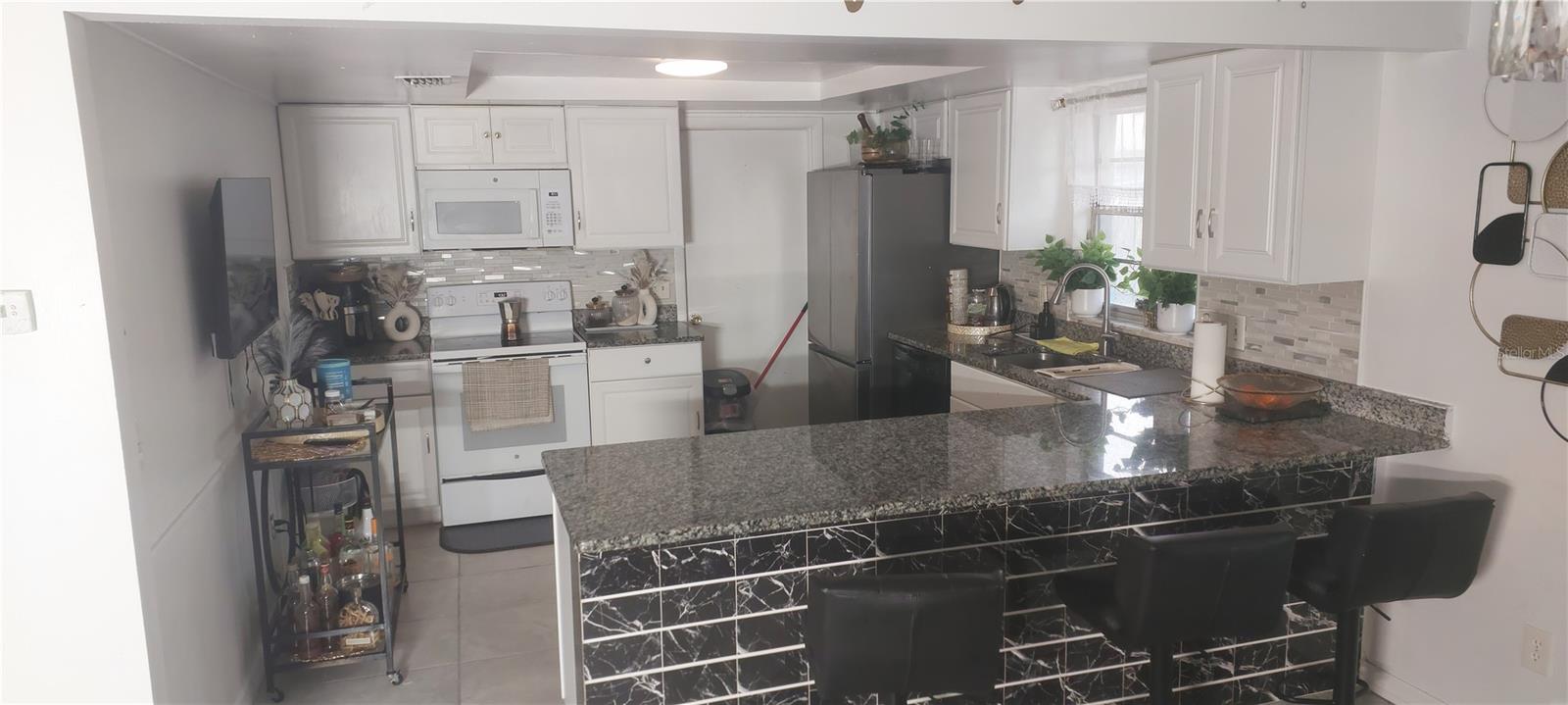 BONNIE BROOK UNIT - Residential