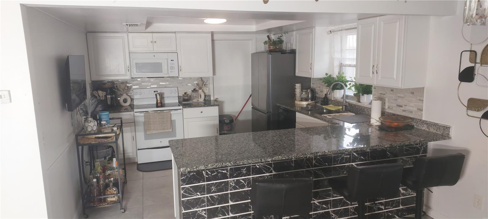 BONNIE BROOK UNIT - Residential