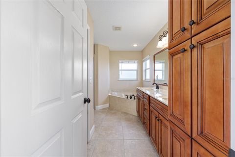 Tiny photo for 915 SE 69th Avenue, Ocala, FL 34472 (MLS # OM724730)