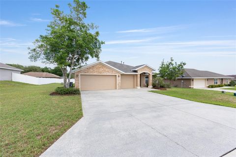 Tiny photo for 915 SE 69th Avenue, Ocala, FL 34472 (MLS # OM724730)