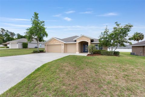 Tiny photo for 915 SE 69th Avenue, Ocala, FL 34472 (MLS # OM724730)