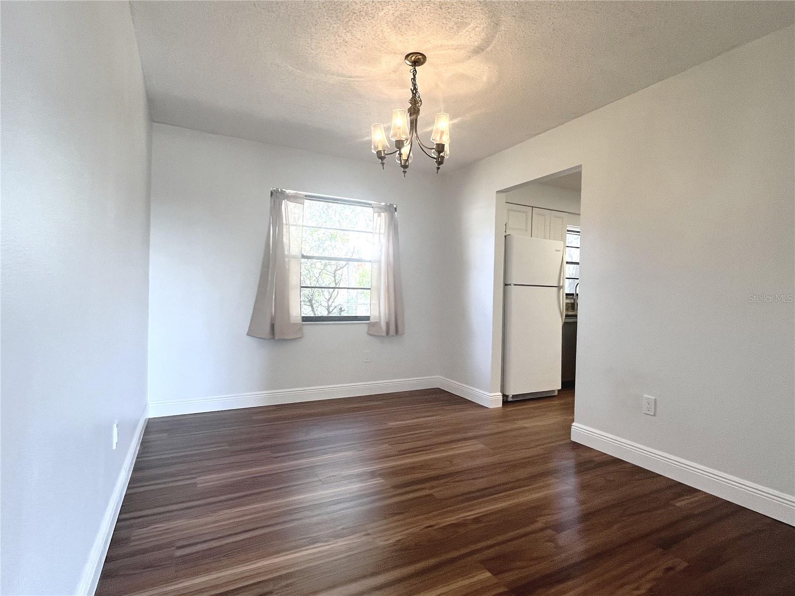 AVON PARK LAKES - Residential