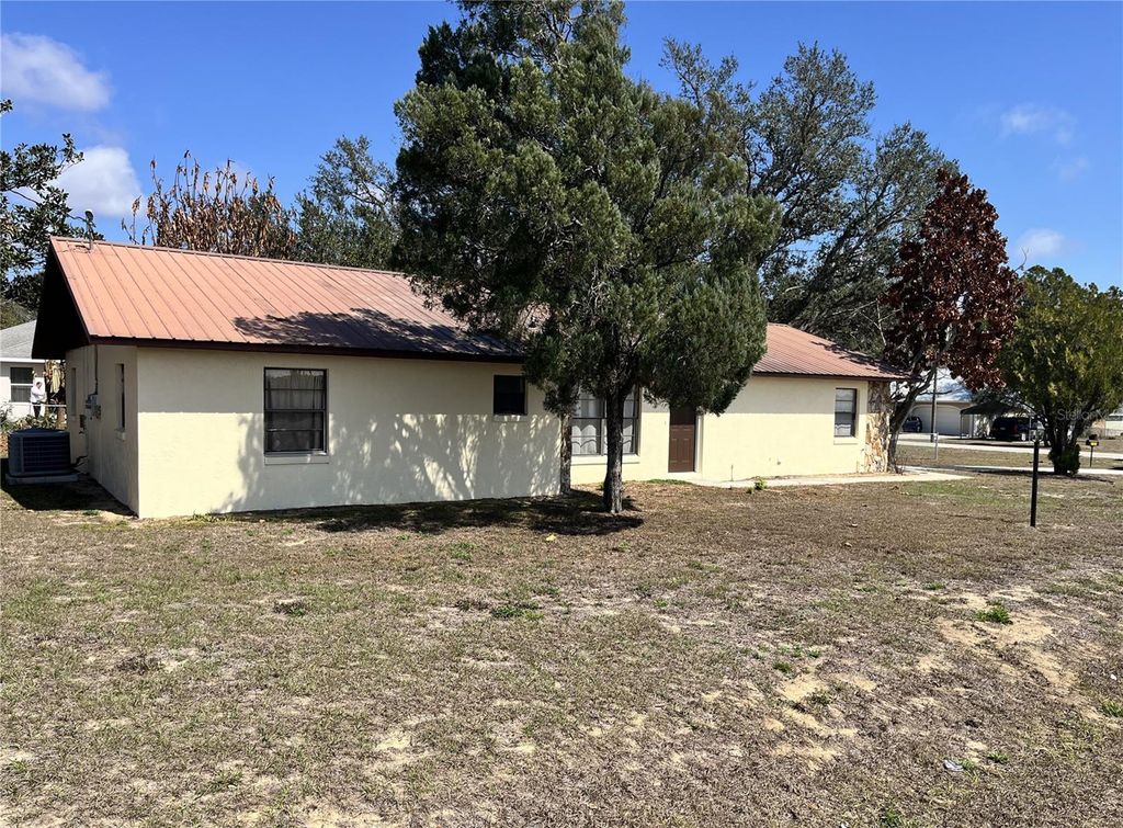 Photo of 2052 W Stryker Road, Avon Park, FL 33825 (MLS # L4959872)