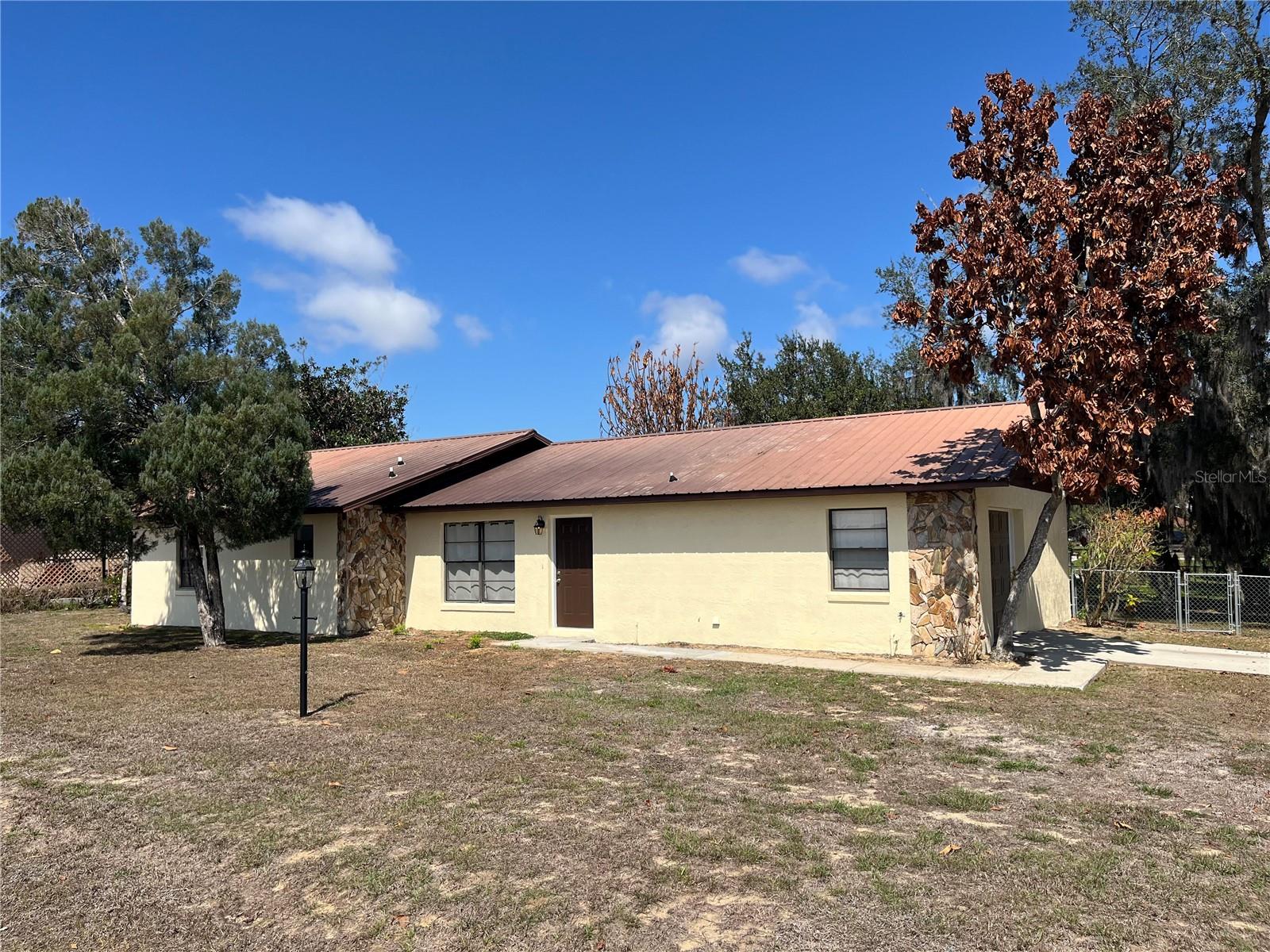 AVON PARK LAKES - Residential