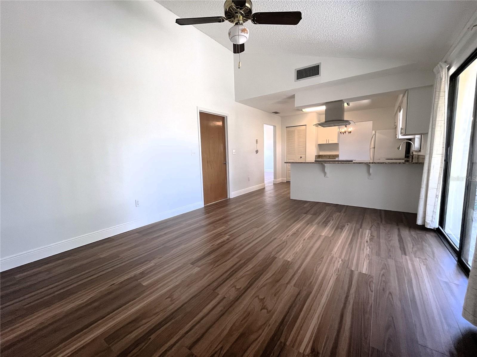 AVON PARK LAKES - Residential