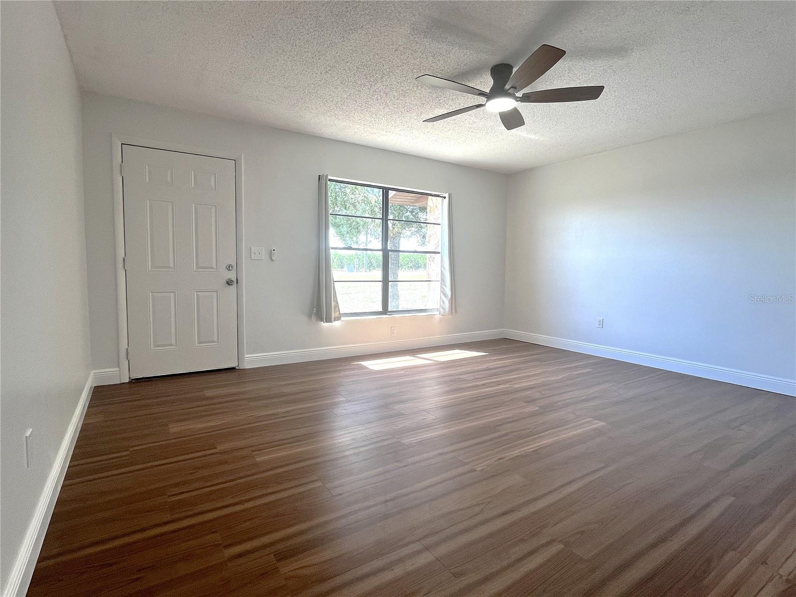 AVON PARK LAKES - Residential