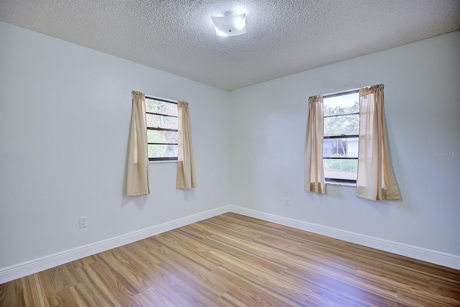 AVON PARK LAKES - Residential