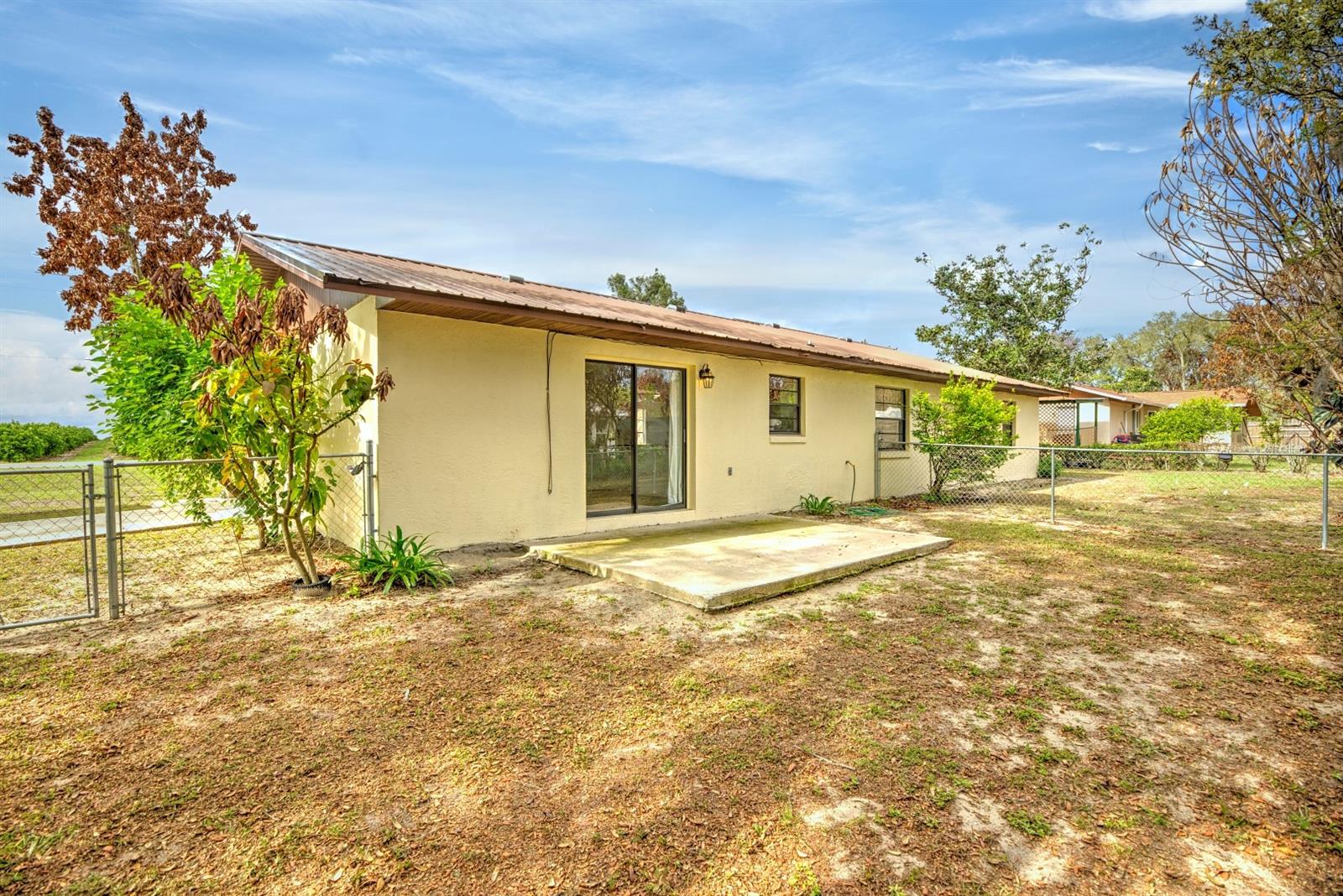 AVON PARK LAKES - Residential