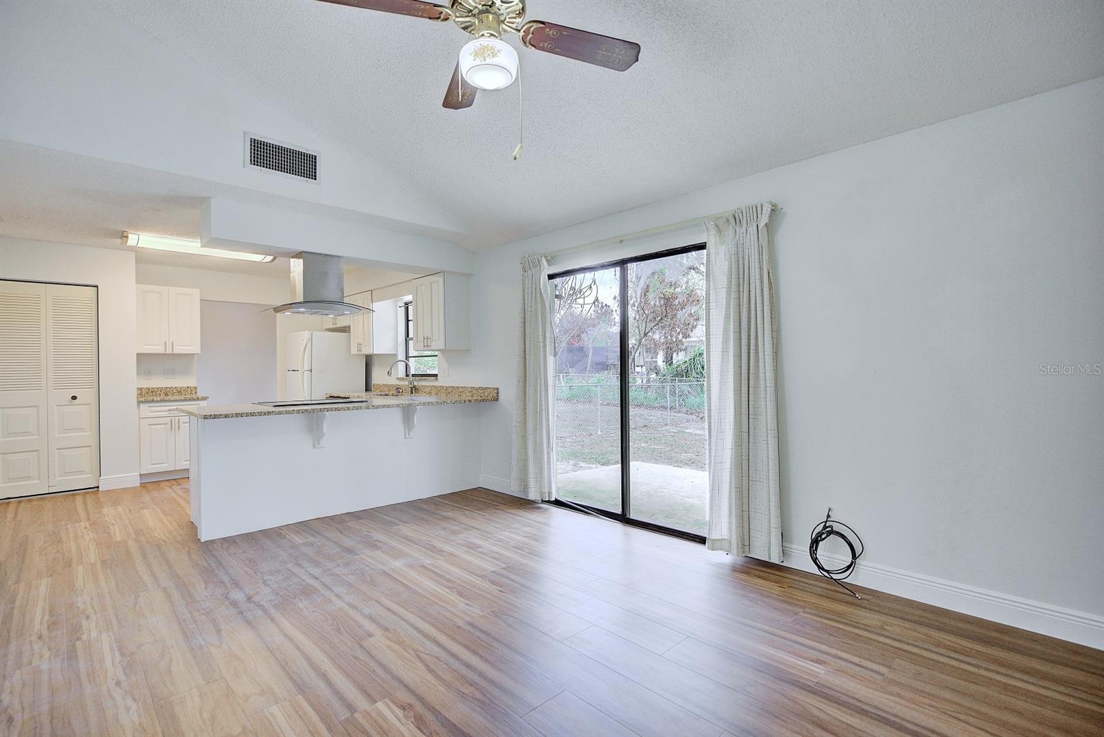 AVON PARK LAKES - Residential