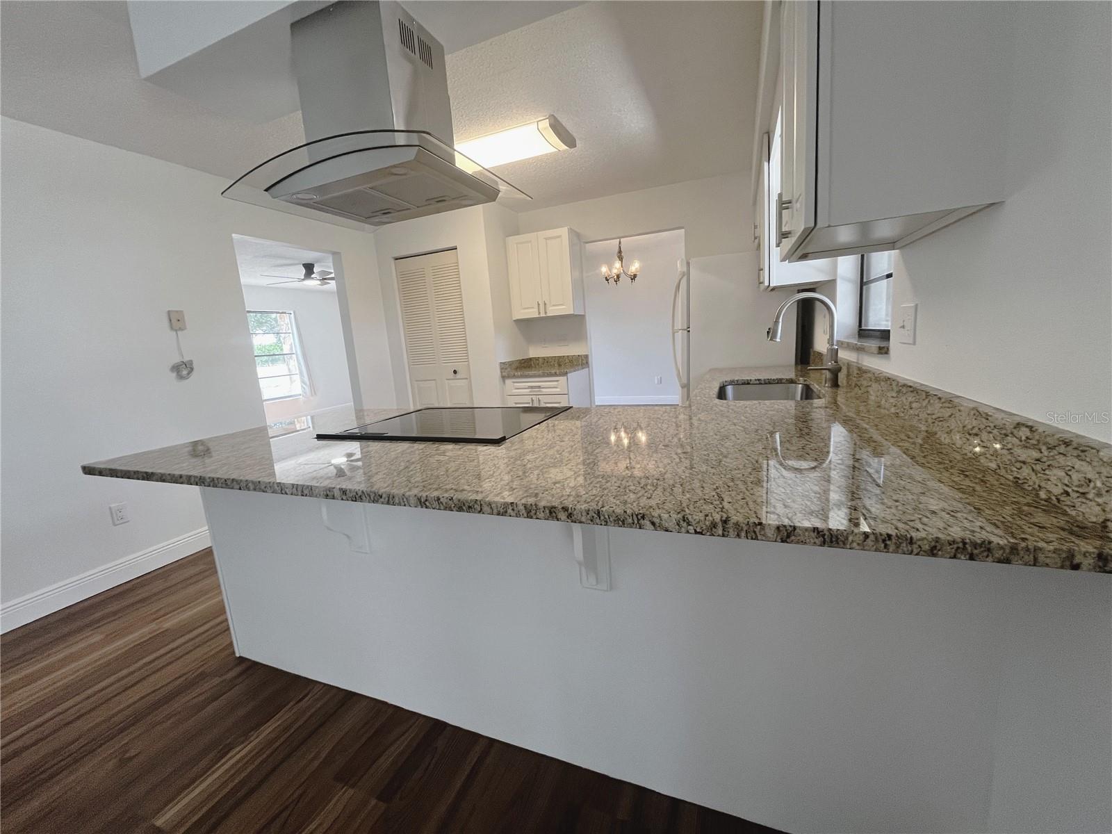 AVON PARK LAKES - Residential