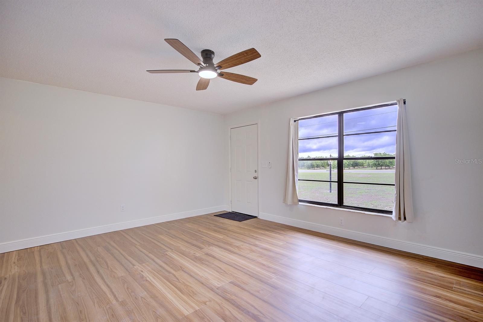 AVON PARK LAKES - Residential