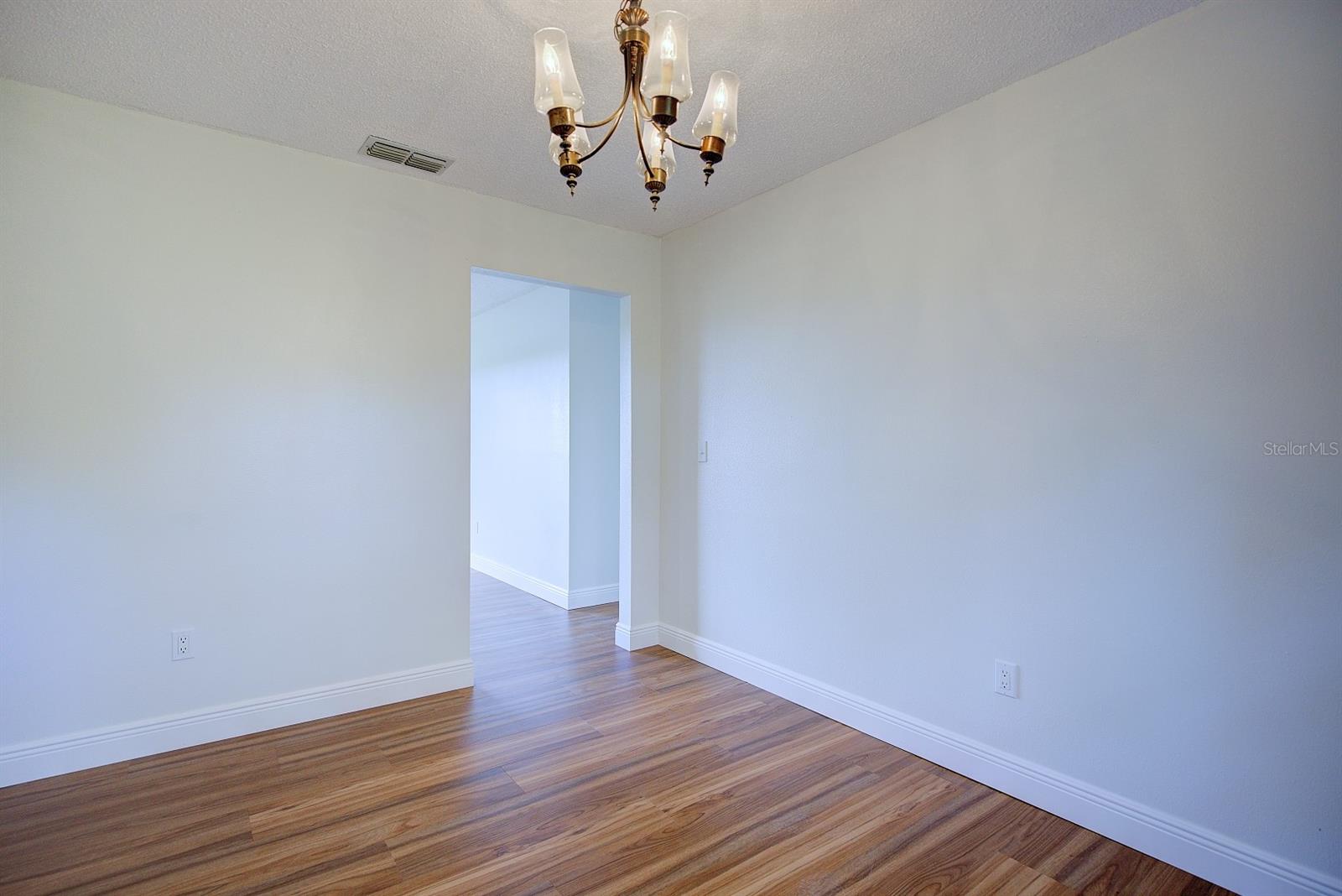 AVON PARK LAKES - Residential