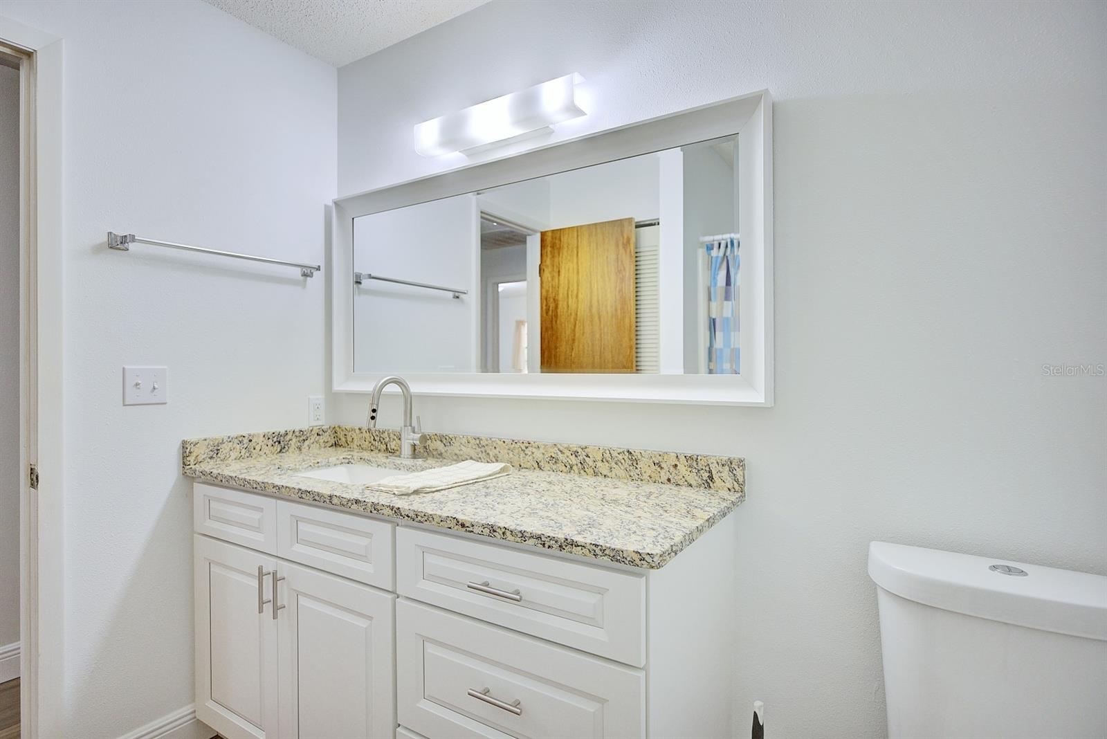 AVON PARK LAKES - Residential