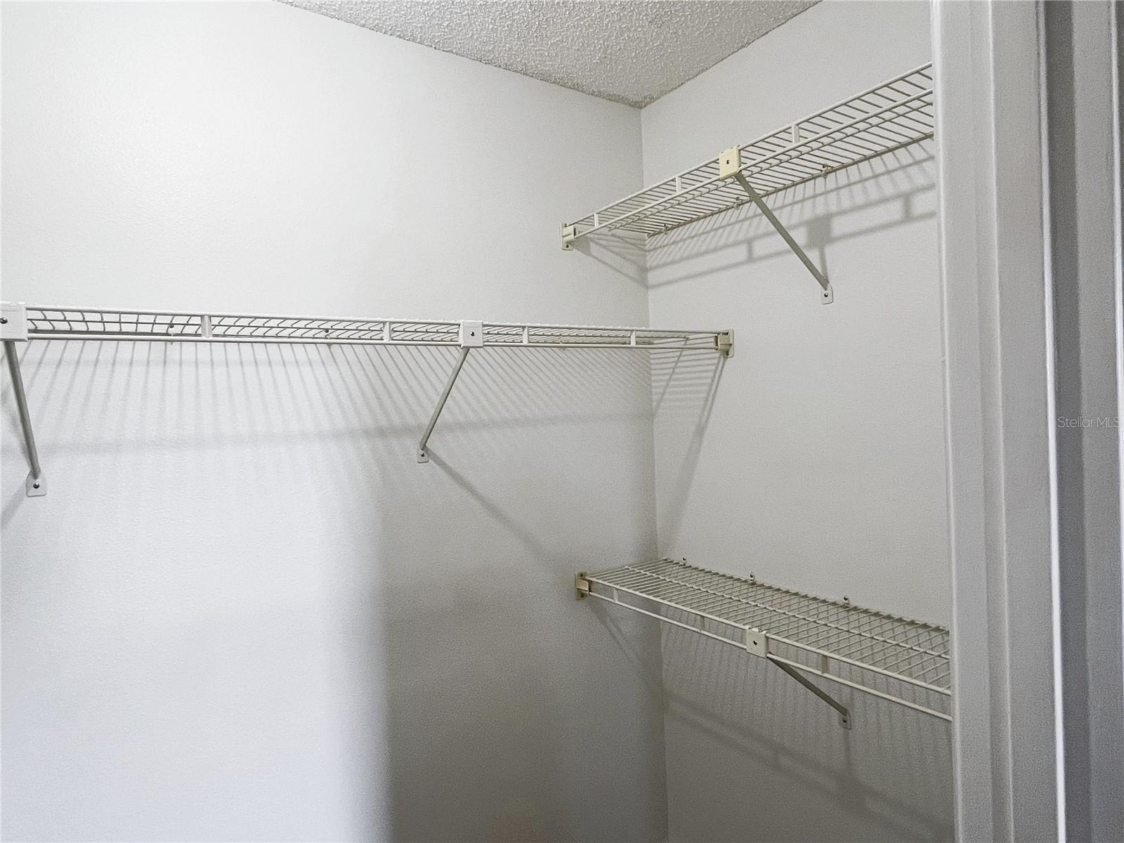 AVON PARK LAKES - Residential