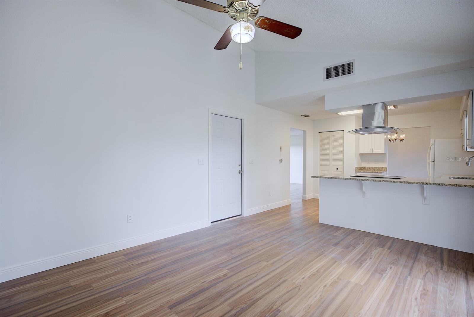 AVON PARK LAKES - Residential