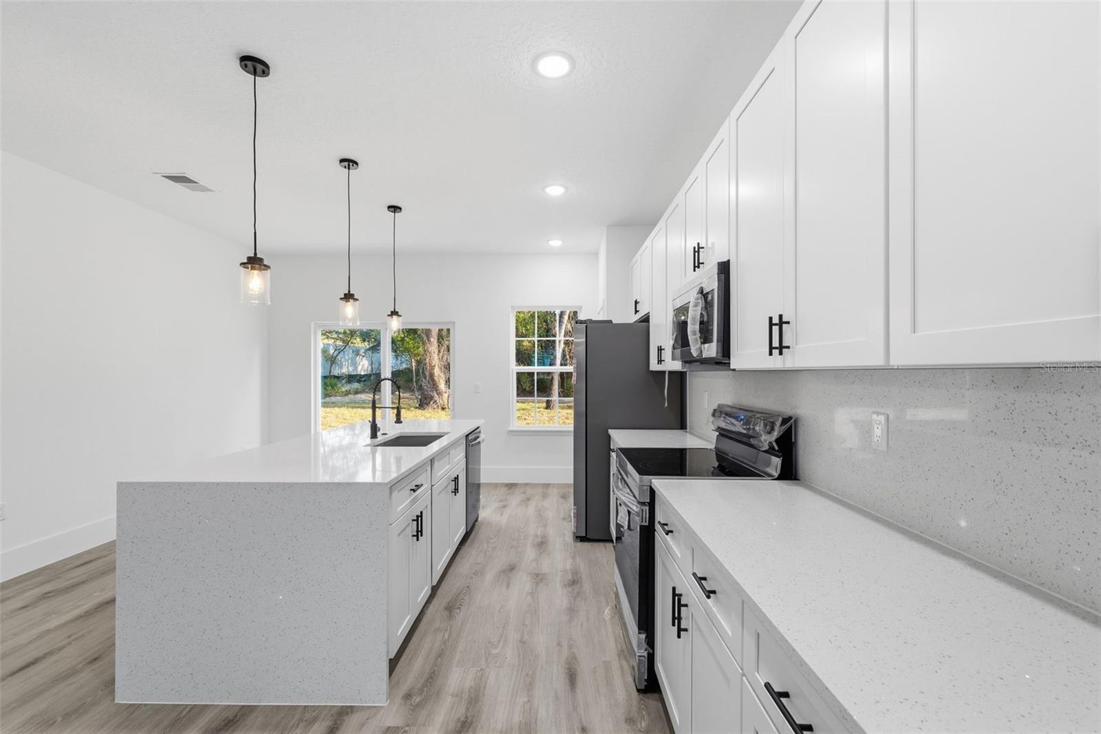 CITRUS SPGS UNIT 06 - Residential Lease