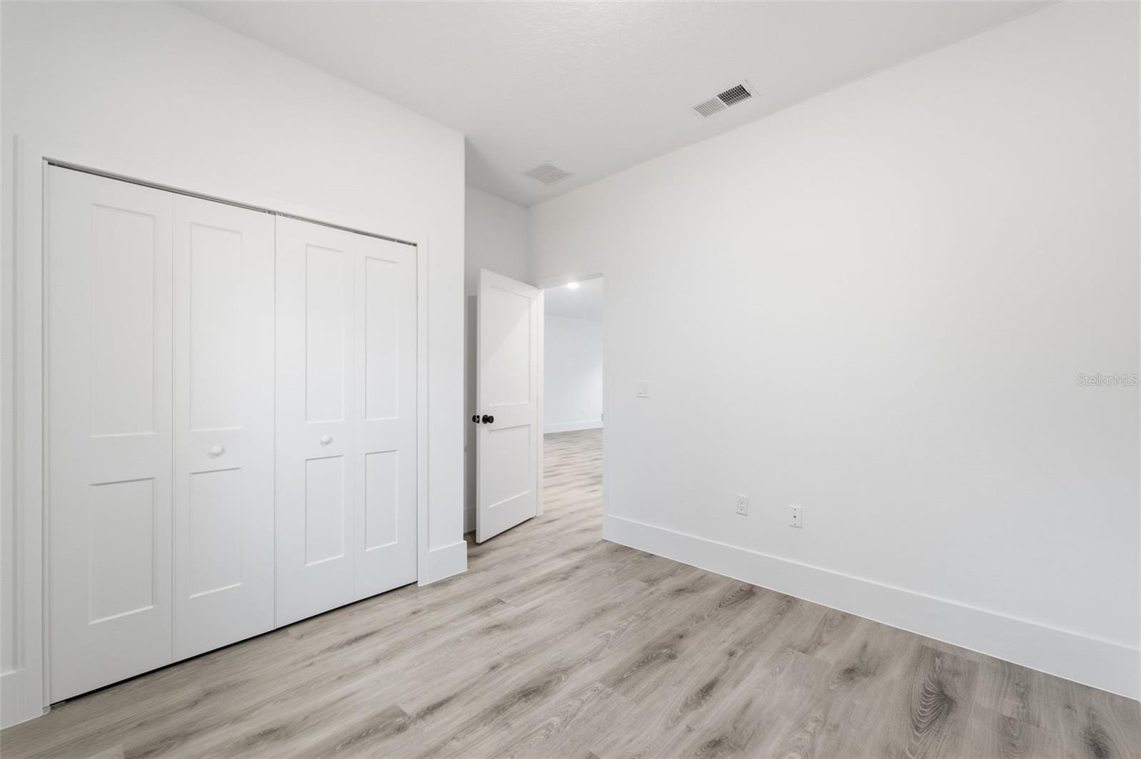 CITRUS SPGS UNIT 06 - Residential Lease