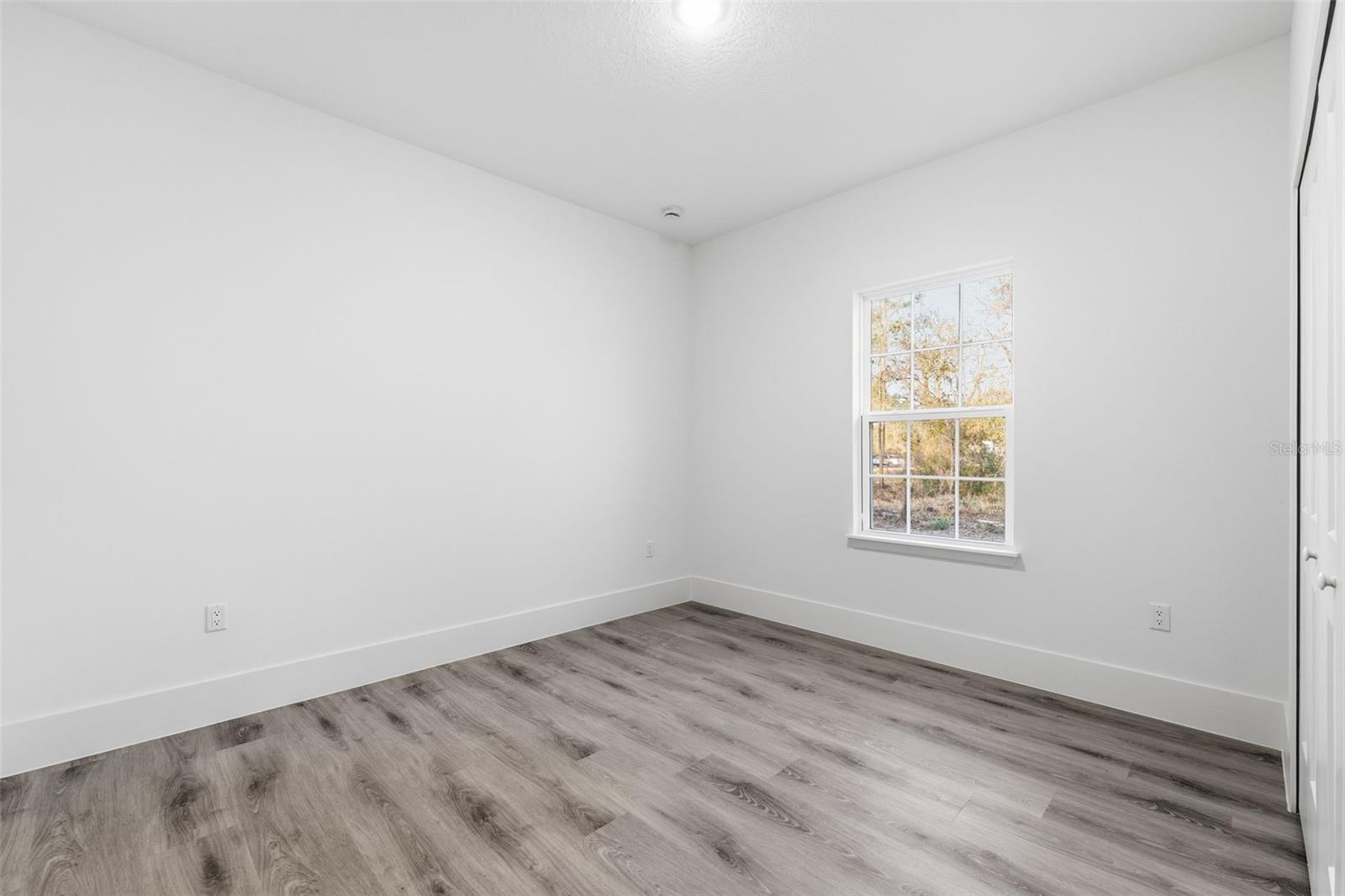 CITRUS SPGS UNIT 06 - Residential Lease