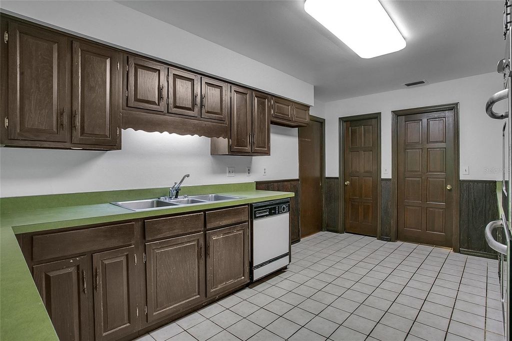 Photo of 3629 Lake Buynak Road, Windermere, FL 34786 (MLS # G5099846)