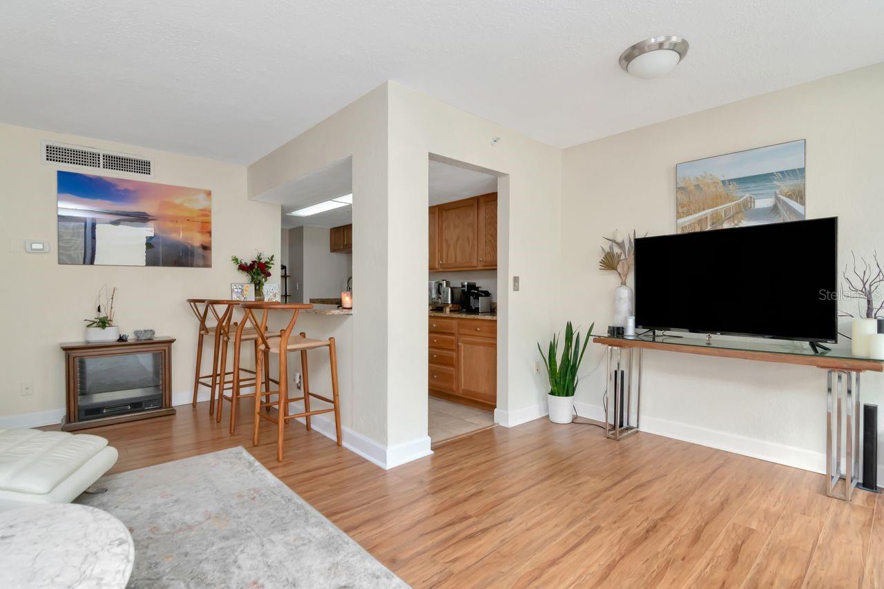 BEACON ON 3RD ST THE - Residential Lease