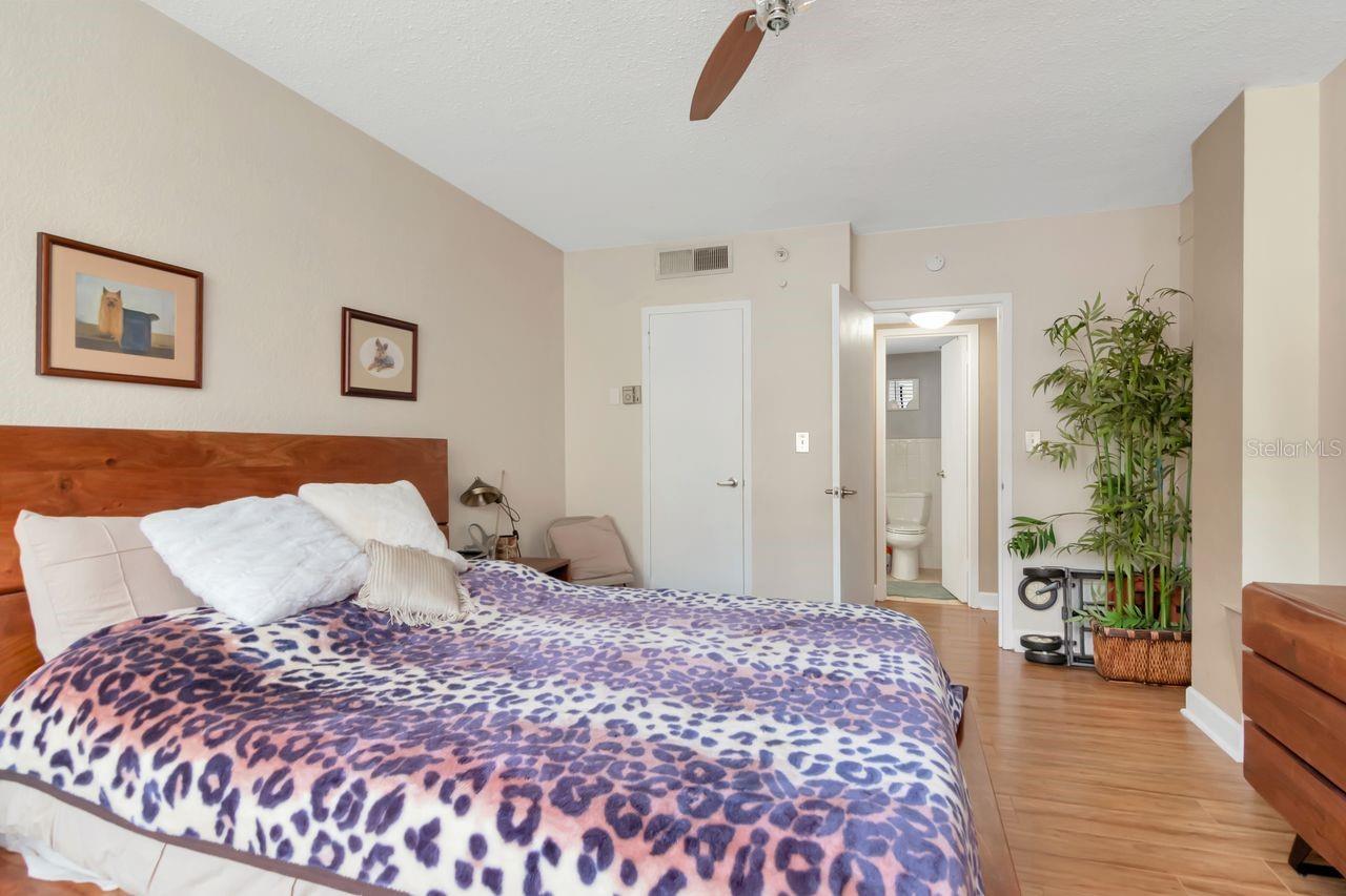 BEACON ON 3RD ST THE - Residential Lease