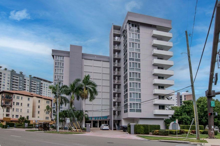 Live where the energy of the city meets the comfort of home. Spacious 1 bedroom 1 bath apartment is perfectly situated in the core of Downtown.  Unit features Floor to ceiling windows and large balcony to relax on.  Kitchen has granite counter tops and stainless steel appliances.  Bedroom has plantation shutters for privacy.  The Beacon offers many amenities including pool, work out facilities and roof top deck to enjoy the view of downtown St Pete and the Bay.  Unit comes with 1 covered parking spot in the garage with nighttime security.  come enjoy being steps away from Downtown St. Pete with award winning Restaurants, waterfront parks and piers.