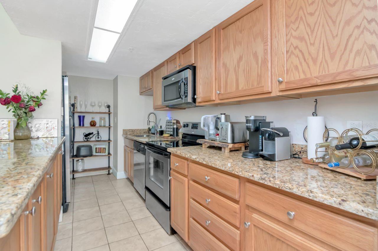 BEACON ON 3RD ST THE - Residential Lease