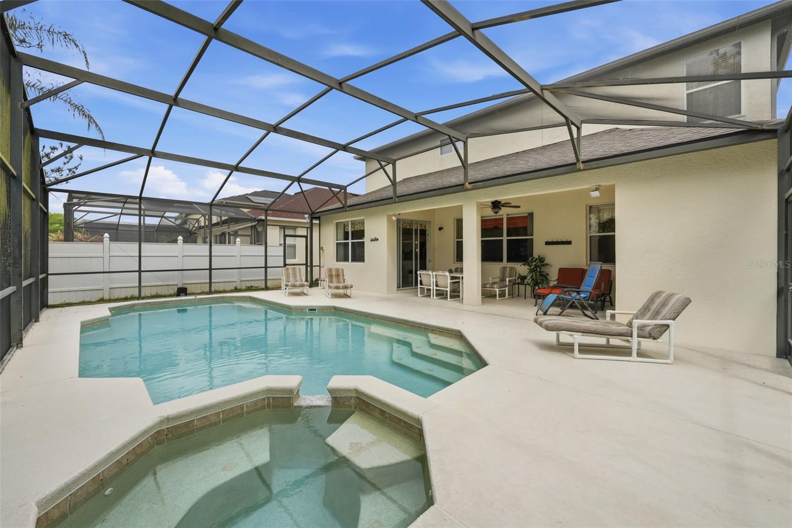 WINDWOOD BAY PH 02 - Residential