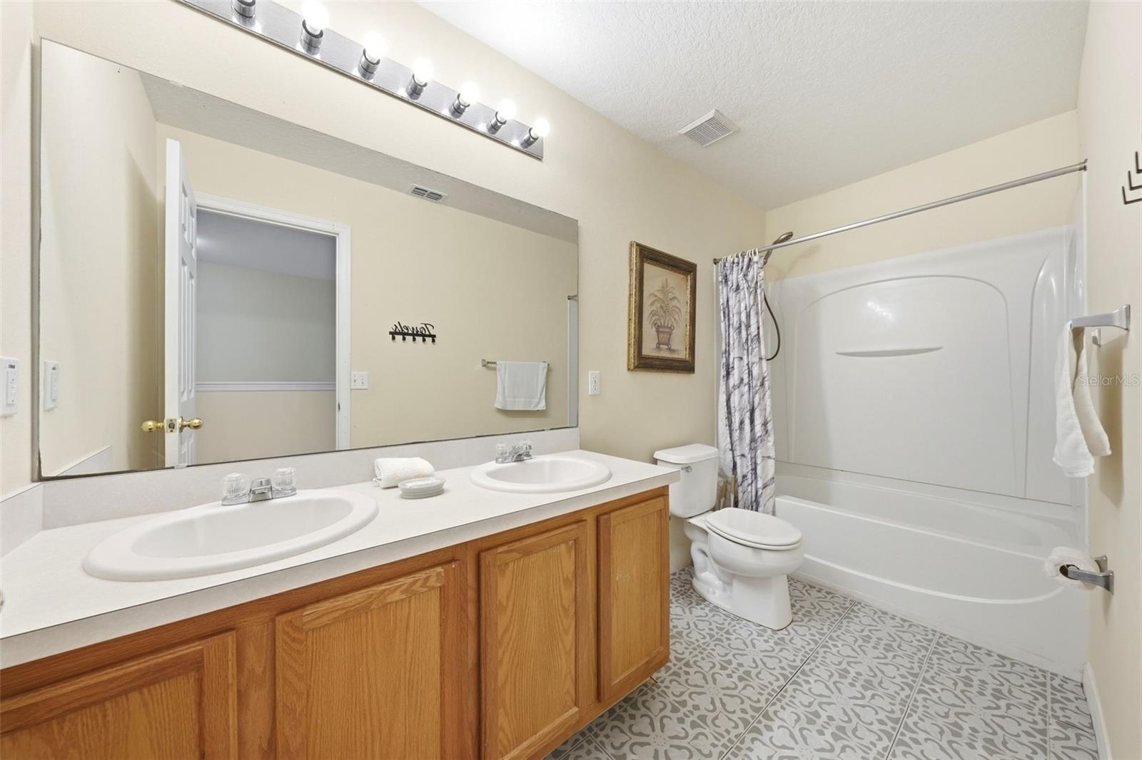 WINDWOOD BAY PH 02 - Residential