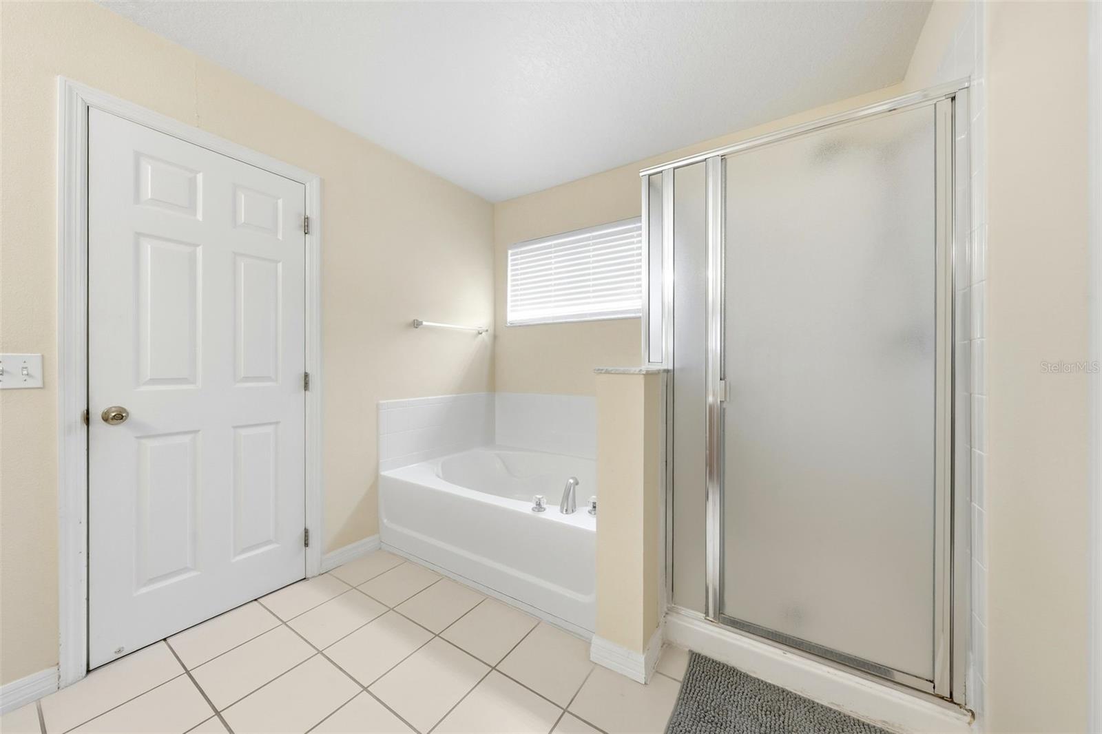 WINDWOOD BAY PH 02 - Residential