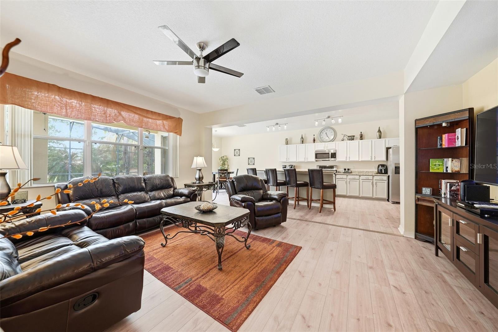 WINDWOOD BAY PH 02 - Residential