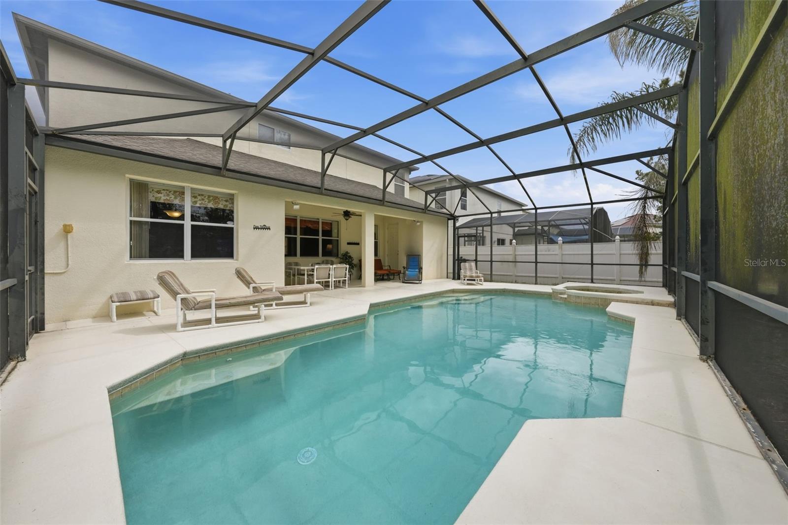 WINDWOOD BAY PH 02 - Residential