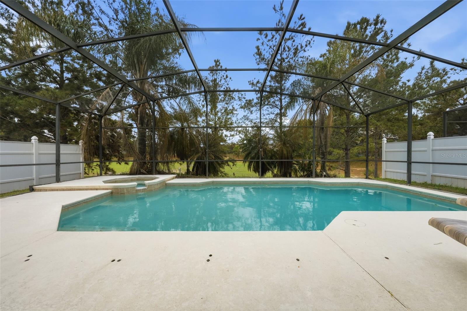 WINDWOOD BAY PH 02 - Residential