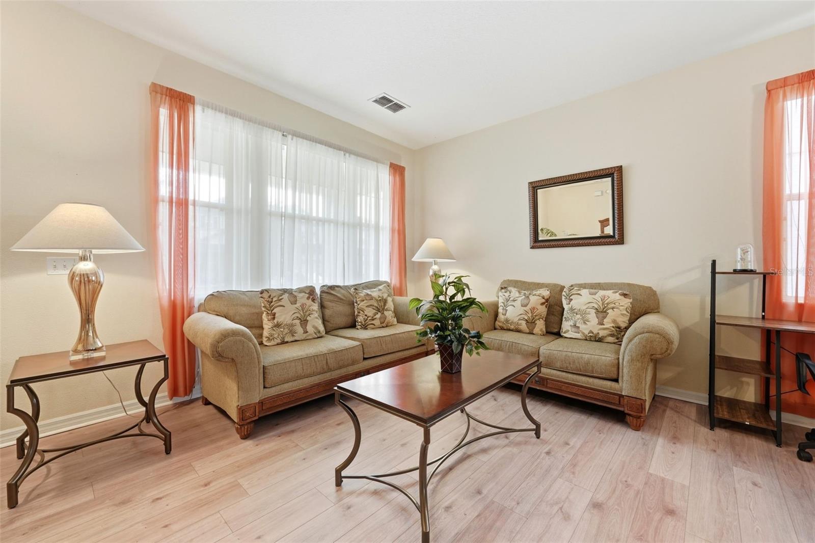 WINDWOOD BAY PH 02 - Residential